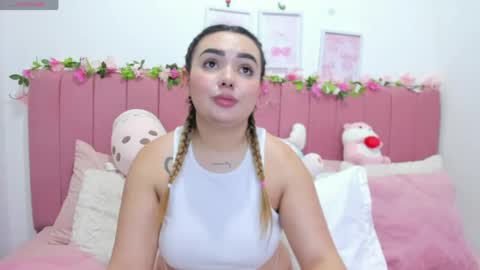 Snapshot of sophiee_rosee chatting on 21, 4, 2026 sophiee rosee online show from 21, 4, 2026