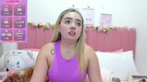 Snapshot of sophiee_rosee chatting on 5, 5, 2026 sophiee rosee online show from 5, 5, 2026