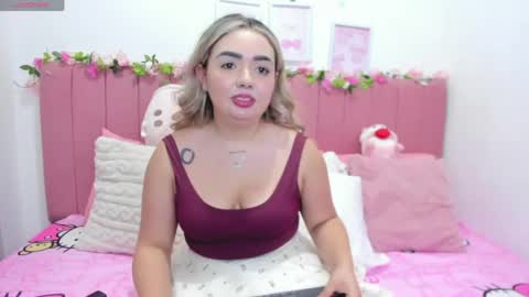 Snapshot of sophiee_rosee chatting on 10, 5, 2026 sophiee rosee online show from 10, 5, 2026