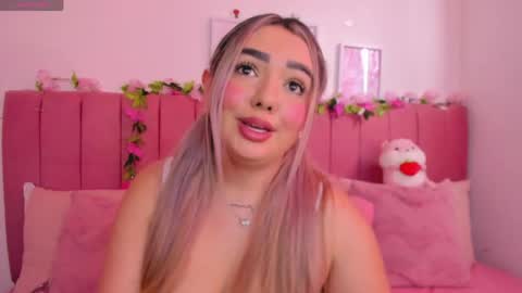 Snapshot of sophiee_rosee chatting on 21, 5, 2026 sophiee rosee online show from 21, 5, 2026
