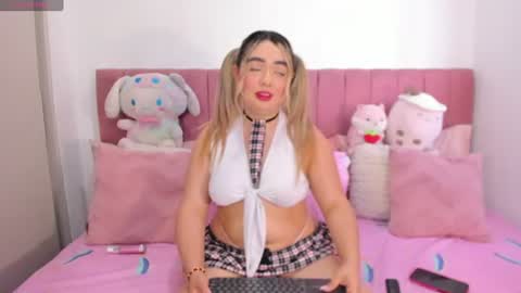 Snapshot of sophiee_rosee chatting on 8, 7, 2026 sophiee rosee online show from 8, 7, 2026
