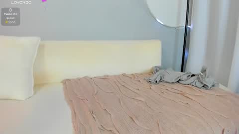 Snapshot of sophiee_s chatting on 22, 6, 2026 Sophie online show from 22, 6, 2026