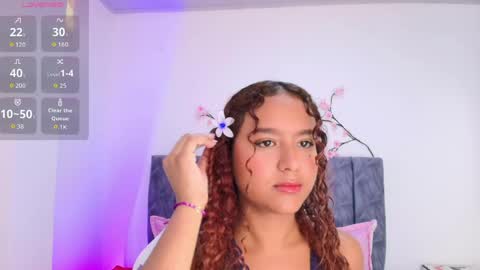 Snapshot of sophiee_velvet chatting on 29, 5, 2026 online show from 29, 5, 2026