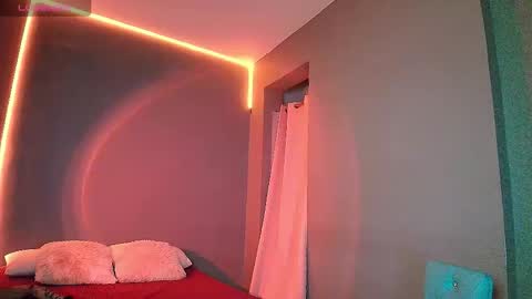 sophiejuicy_ online show from 4, 12, 2025