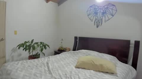 Snapshot of sophielatina chatting on 15, 12, 2024 Sophia online show from 15, 12, 2024