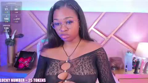 Snapshot of sophiesinclair chatting on 12, 7, 2026 Sophie online show from 12, 7, 2026