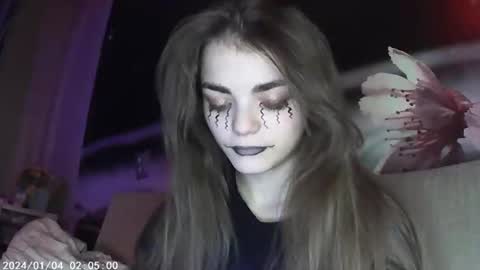 Snapshot of sophiesuvi chatting on 30, 10, 2025 Sophie and my bestie Mandy online show from 30, 10, 2025