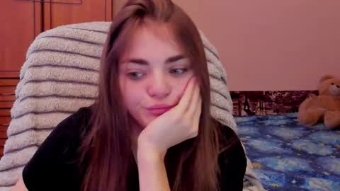 Snapshot of sophiesuvi chatting on 10, 11, 2025 Sophie and my bestie Mandy online show from 10, 11, 2025