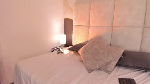 Snapshot of sophiie_rosee chatting on 21, 7, 2026 sophiie_rosee online show from 21, 7, 2026