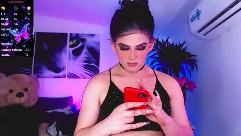 Sophie Sweet online show from 1, 12, 2025