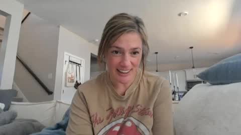 Snapshot of sotamom chatting on 1, 8, 2026 NaughtyMommy online show from 1, 8, 2026