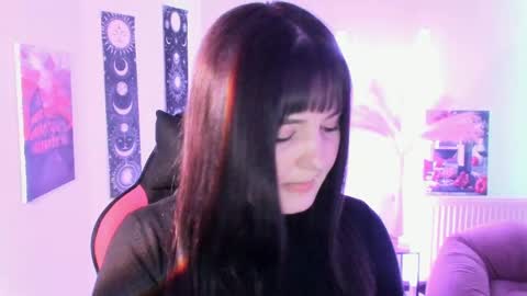 Snapshot of sour_cherry_ chatting on 24, 4, 2026 Jennie online show from 24, 4, 2026