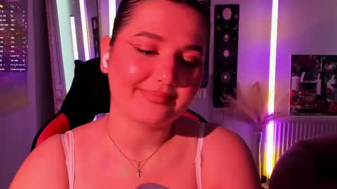 Snapshot of sour_cherry_ chatting on 20, 5, 2026 Jennie online show from 20, 5, 2026