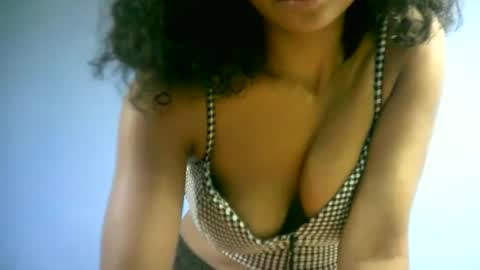 Snapshot of sourayaa chatting on 17, 4, 2026 sourayaa online show from 17, 4, 2026