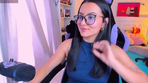 Snapshot of soy___lili chatting on 14, 11, 2025 Lili online show from 14, 11, 2025