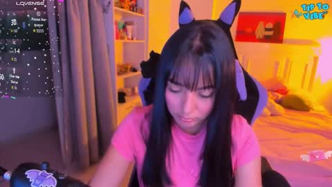 Snapshot of soy___lili chatting on 27, 11, 2025 Lili online show from 27, 11, 2025