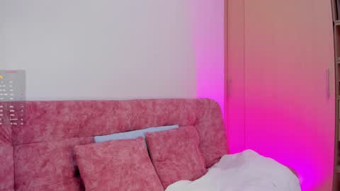 Instagram Soyamandaa  1 online show from 7, 12, 2024