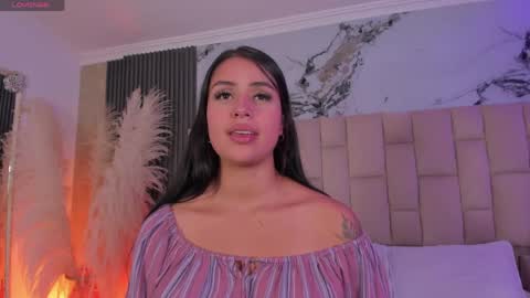 Camila Ortiz online show from 4, 4, 2026