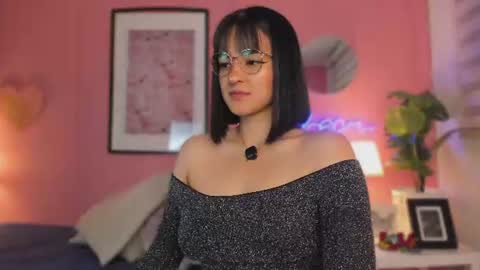 Snapshot of soysaraa_ chatting on 1, 7, 2026 Aleja online show from 1, 7, 2026