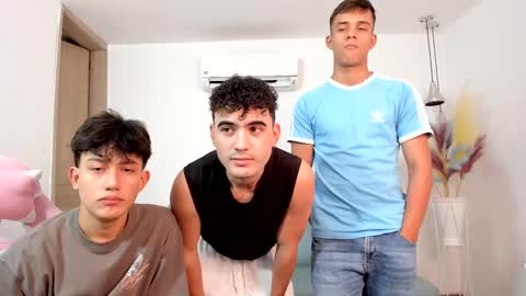 Gabo Lucas and Justin online show from 3, 10, 2025