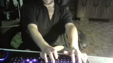 Snapshot of spammeback1 chatting on 8, 7, 2026 BrightSmileBigD online show from 8, 7, 2026