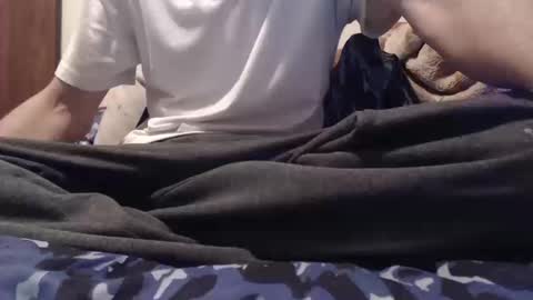 Snapshot of spazzy2 chatting on 12, 10, 2025 spazzy2 online show from 12, 10, 2025