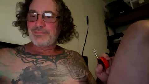 specter1972 online show from 18, 5, 2026