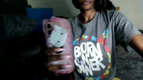Snapshot of spice_queen chatting on 2, 7, 2026 dela online show from 2, 7, 2026