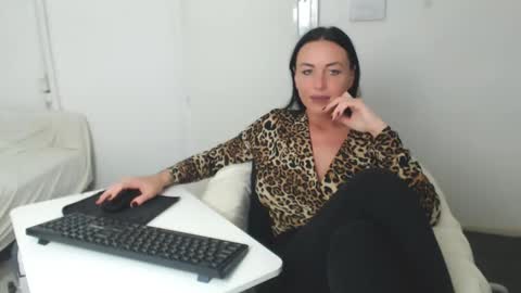 Carla online show from 18, 1, 2025