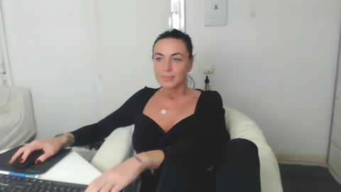 Carla online show from 29, 1, 2025