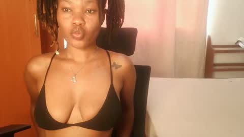 Snapshot of spicy_kerrine chatting on 10, 3, 2025 Spicy kerrine online show from 10, 3, 2025