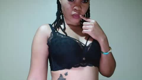 Snapshot of spicy_kerrine chatting on 25, 4, 2026 Spicy kerrine online show from 25, 4, 2026