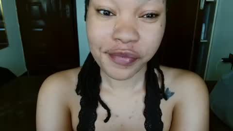 Snapshot of spicy_kerrine chatting on 7, 6, 2026 Spicy kerrine online show from 7, 6, 2026