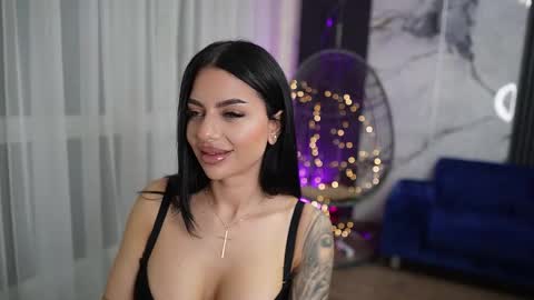 Snapshot of spicy_maple chatting on 11, 11, 2025 Spicy Maple online show from 11, 11, 2025