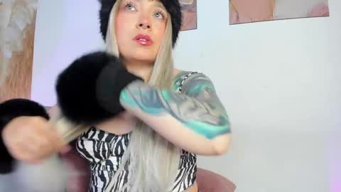 Snapshot of spicyvainilla chatting on 5, 5, 2026 Valeria online show from 5, 5, 2026