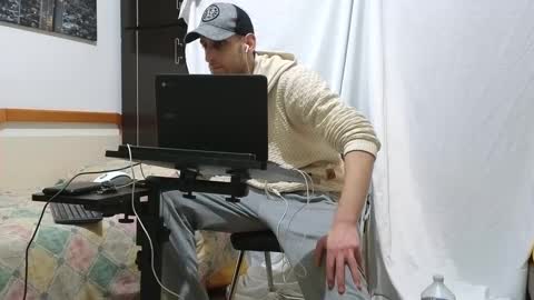 Marco. When Im offline you can view premium content in bio online show from 15, 2, 2025