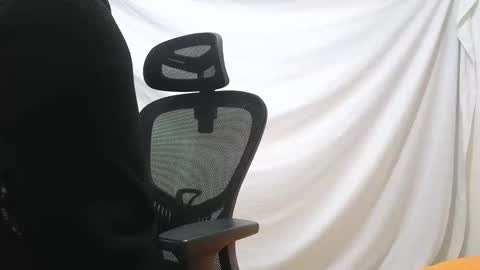 Marco. When Im offline you can view premium content in bio online show from 4, 12, 2025