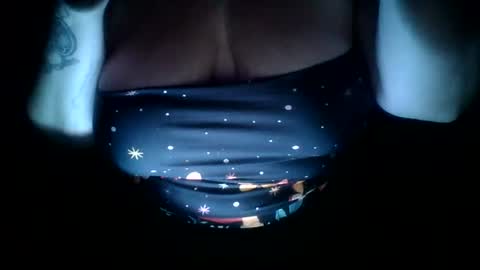 Snapshot of spinnerbitch chatting on 8, 8, 2026 Vanessa Spade online show from 8, 8, 2026