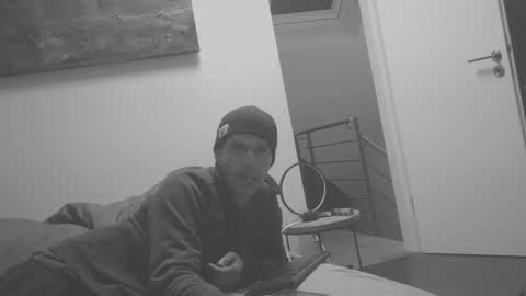 Snapshot of spliffray chatting on 7, 1, 2025 spliffray online show from 7, 1, 2025