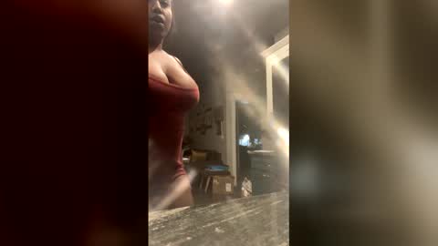Snapshot of spoilprincesschloee chatting on 23, 12, 2025 spoilprincesschloee online show from 23, 12, 2025