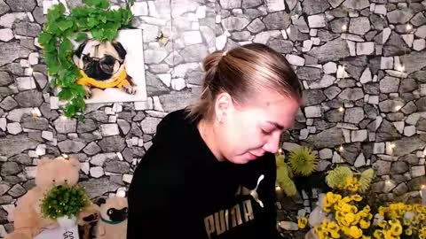 Snapshot of sport_tall_karina chatting on 22, 10, 2025 Karina online show from 22, 10, 2025