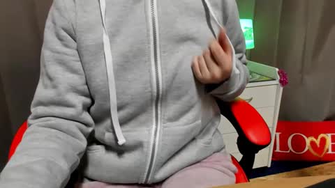 Sporty Kate online show from 8, 3, 2025