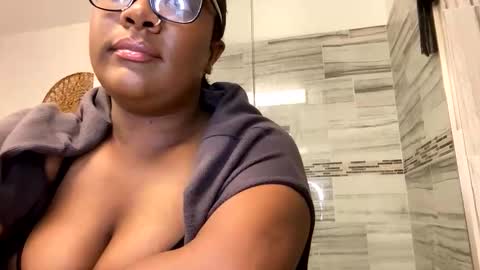 Snapshot of spreadthatassssssssss chatting on 26, 4, 2026 spreadthatassssssssss online show from 26, 4, 2026