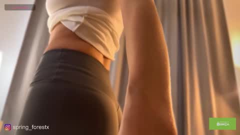 Snapshot of spring_forestx chatting on 1, 2, 2026 Lilly online Monday - Friday ask time in pm online show from 1, 2, 2026