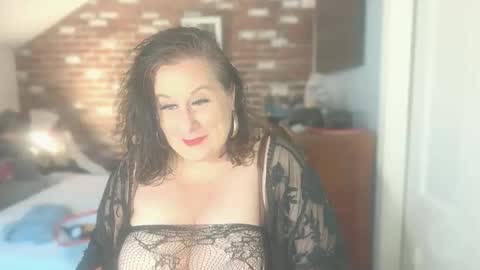 Spunderella online show from 4, 12, 2025