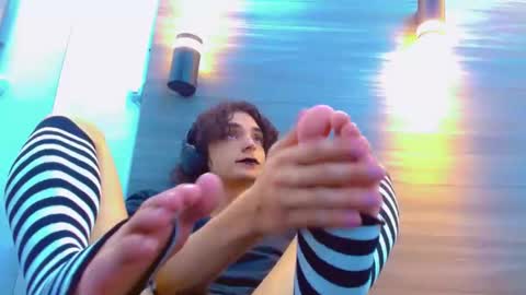 ethan online show from 21, 4, 2026