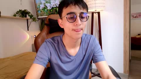 Snapshot of sr_evann chatting on 8, 3, 2026 sr_evann online show from 8, 3, 2026