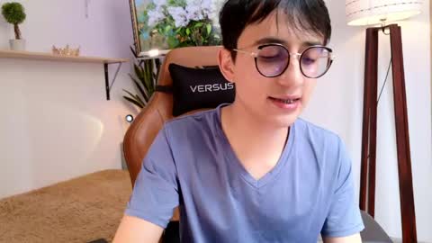 Snapshot of sr_evann chatting on 19, 4, 2026 sr_evann online show from 19, 4, 2026