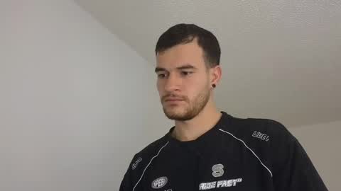 Snapshot of srbey_ chatting on 16, 11, 2025 Vic online show from 16, 11, 2025