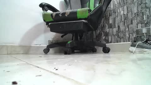 Snapshot of srfindomfeet_ chatting on 2, 5, 2026 sr master cum its my old account online show from 2, 5, 2026